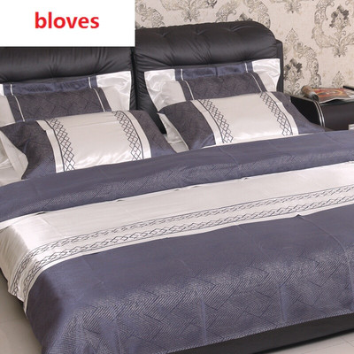 Bloves家紡 打造精致睡眠空間，從皮藝床到灰條紋五件套的和諧搭配